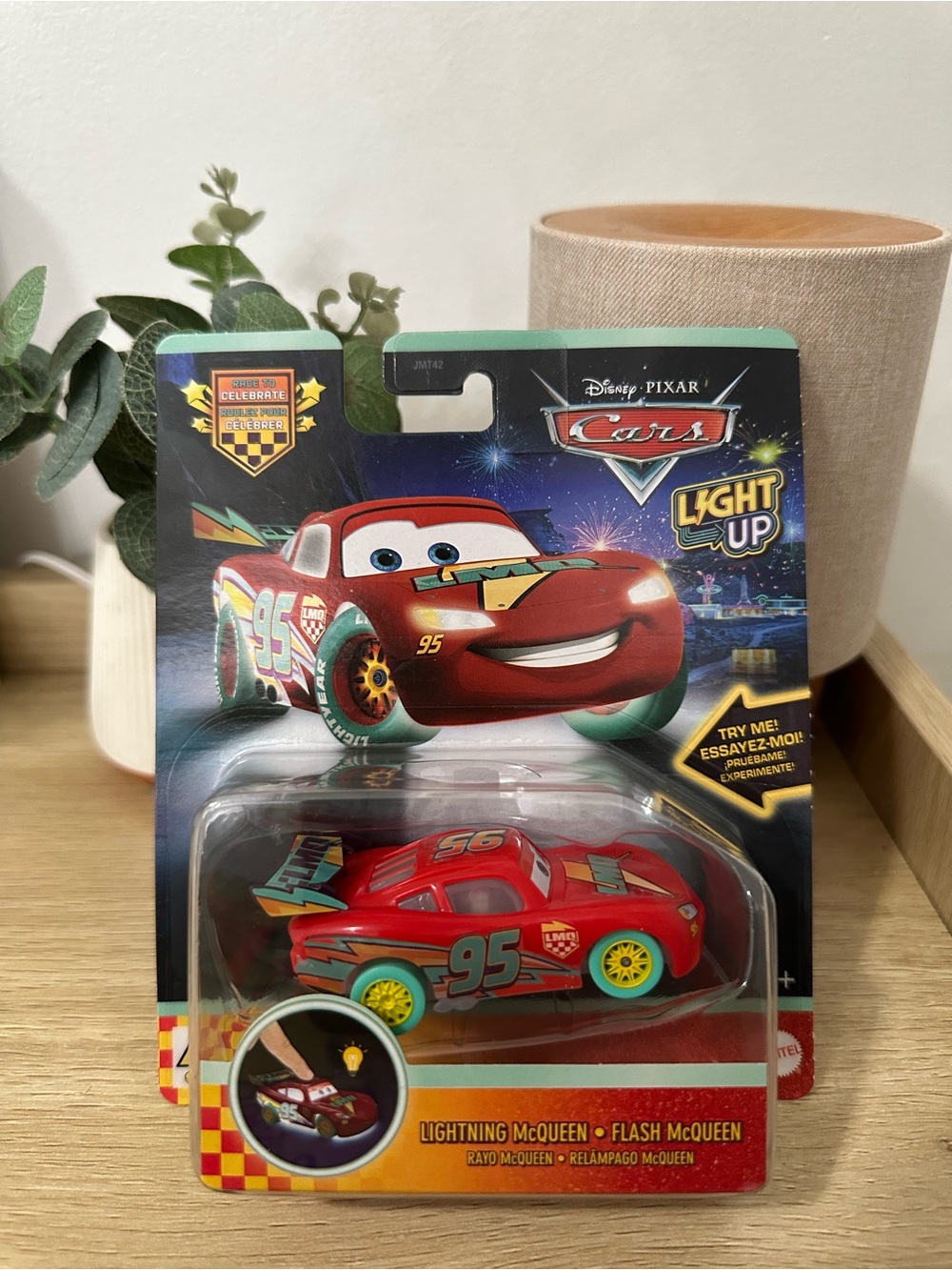 Disney Cars Lightning McQueen Light-Up